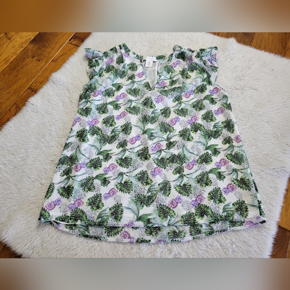 Cupcakes and Cashmere Blouse Flutter Sleeve Roses Leaves Silver Metallic Lined